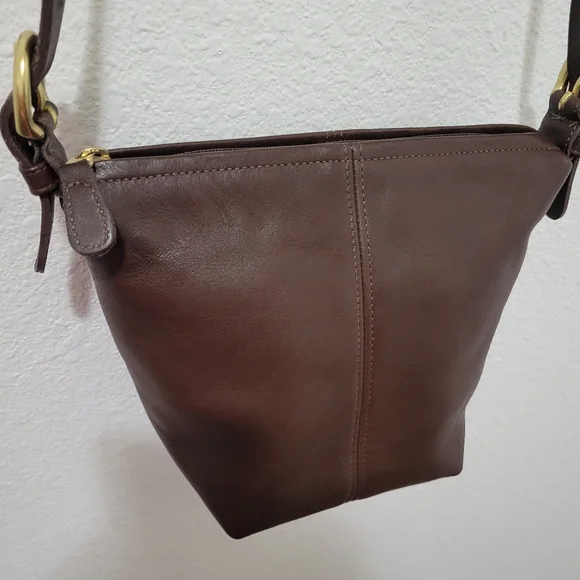 Coach MacDougal Vintage Bucket Bag Crossbody - Picture 4 of 12